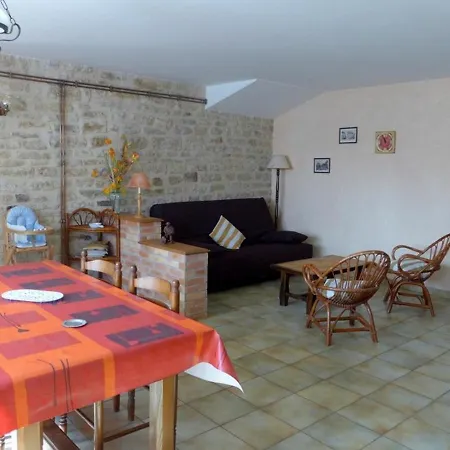Balesmes-sur-marne, 3 Pieces, 4 Personnes - Fr-1-611-21 Feriehus *